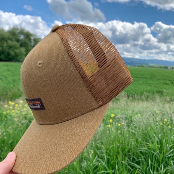NWT Patagonia Canvas Trucker Hat - Picture 3 of 4